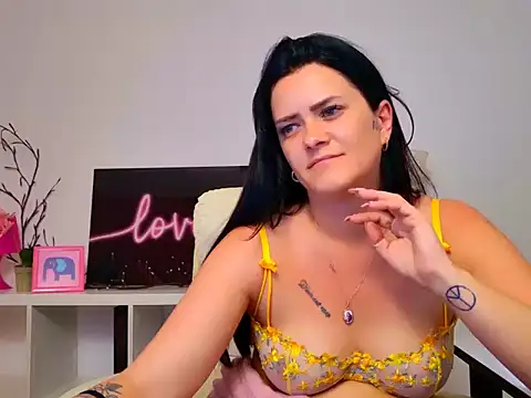 NicolSparkleX webcam