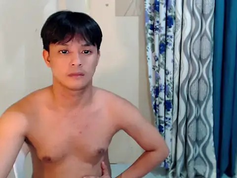 kingdomcum96 live sex cam