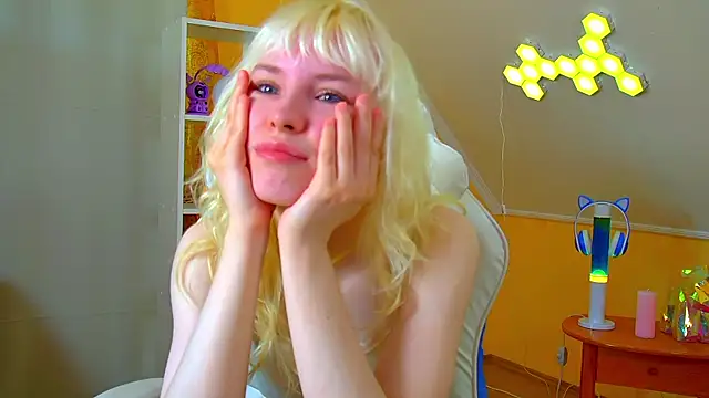 HannahHollis live cam on StripChat