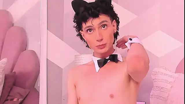 KylieMonnett webcam