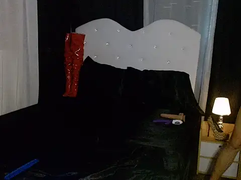 AshantTsiBigCock webcam