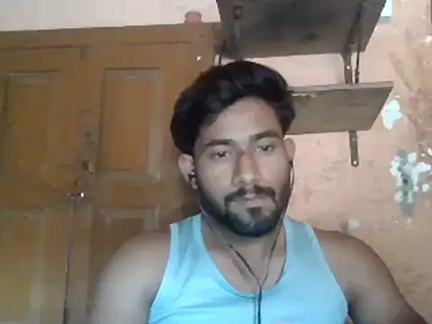 Lustynani live cam on StripChat