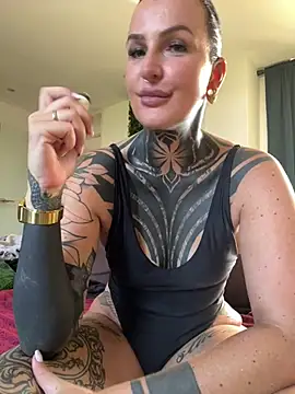 KathaleaNoir live sex cam