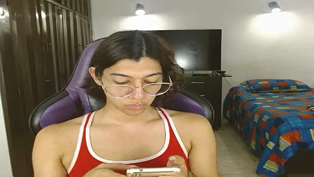 Alanni_parker webcam