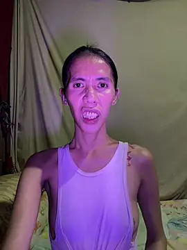 LoveRUBY143 webcam