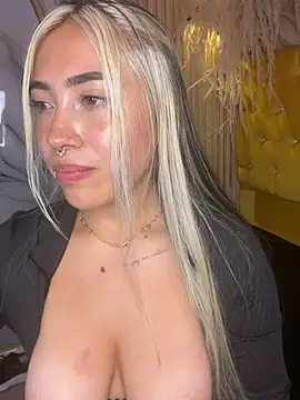 ManuelaVeeleez webcam