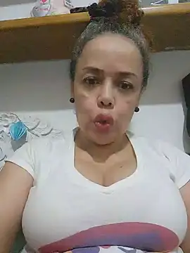 badmicaela1 - BadMicaela1's free webcam - UK Sex Cams