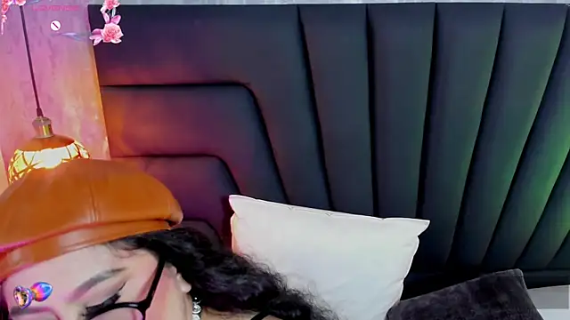 Mia_Carters webcam