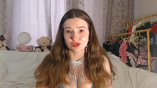 Watch ChloeBrooklyn live on EroticFlix - High definition streams