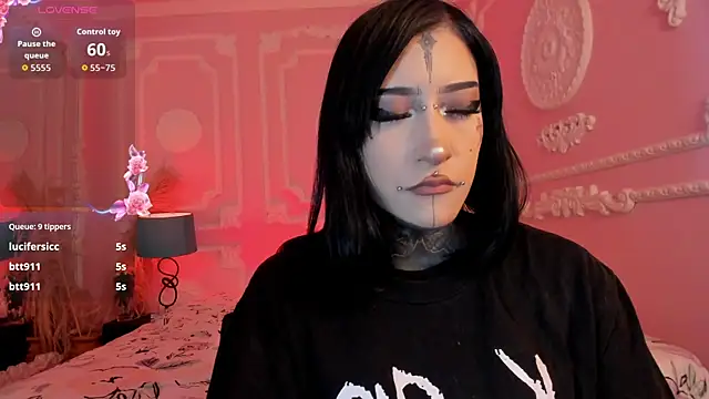 Kat_VonDe webcam