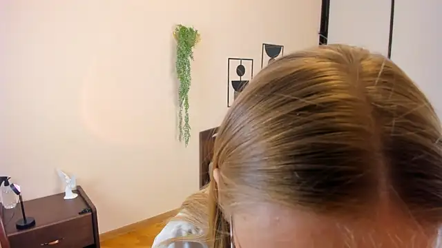 FemMantis live cam on StripChat