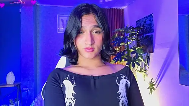 Zoee_Kiss_ live cam on StripChat