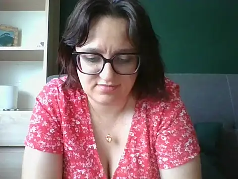 sensual_paris live cam on StripChat