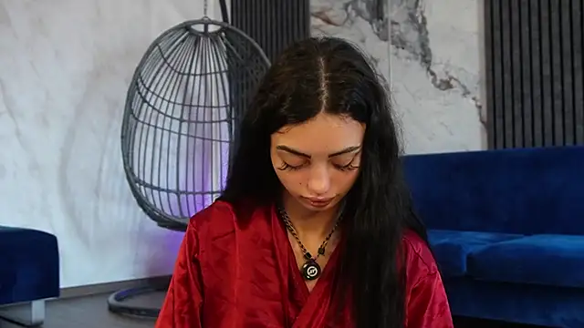 RachelRavee webcam