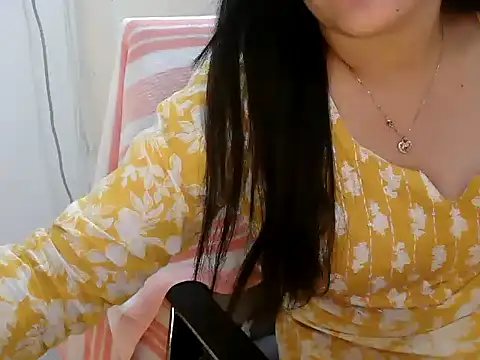 _chitranshi live cam on StripChat