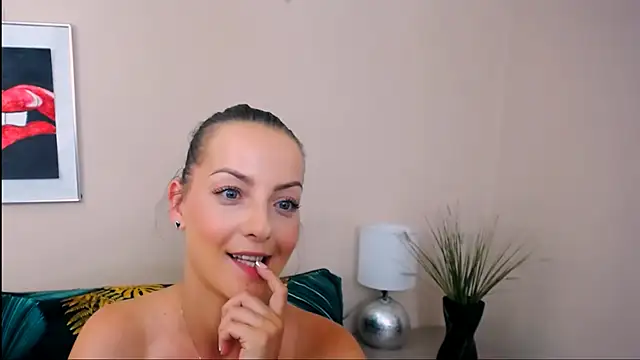 NatalieSexy live cam on StripChat