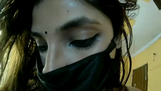 callmeshreya webcam