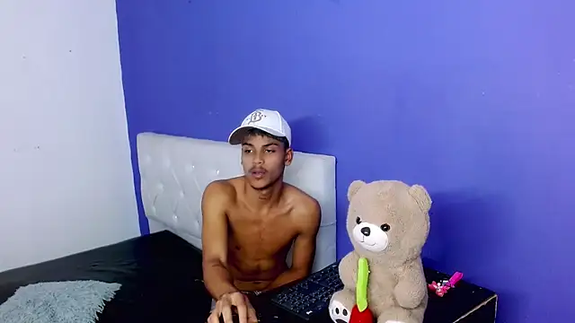 angel_foxc13 (M twink) - Happy Happy Angel..!!😜🎉