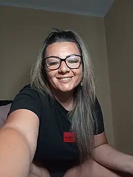 Sweetredvelvet webcam
