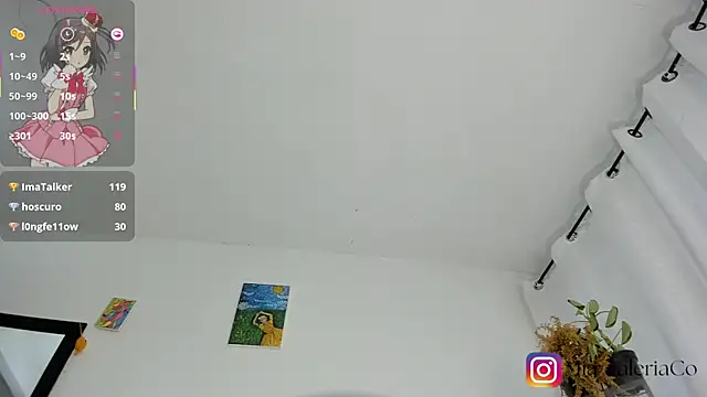 Mia-Valeria- webcam