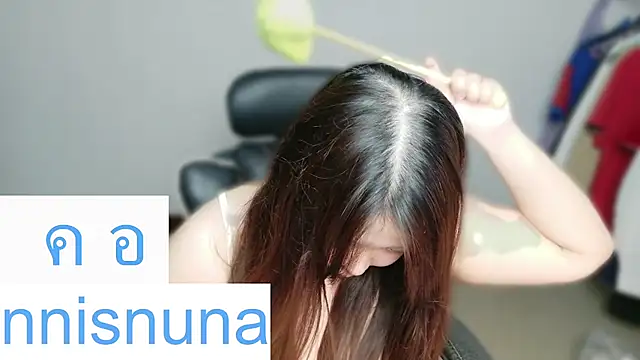 nunanunanuna live cam on StripChat