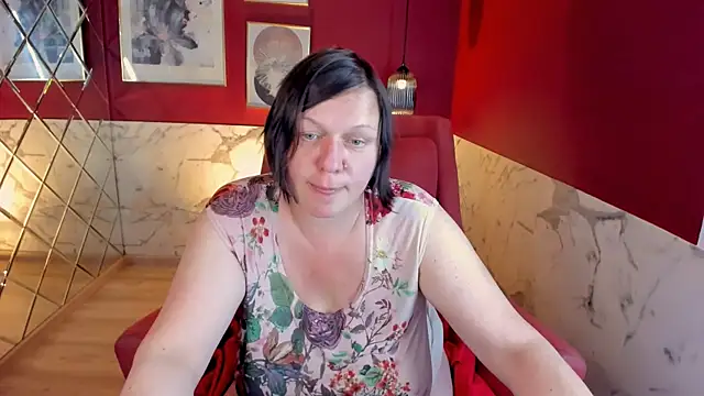 KellyPerfection webcam