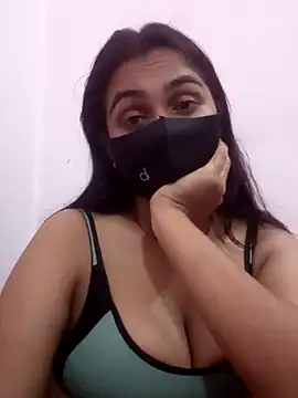 TRISHA0404 webcam