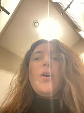 kate_nicepops333221 webcam