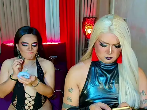 Wildest_Slave_Huntress webcam