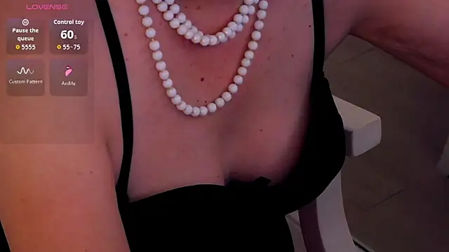 GiselleFox live cam on StripChat