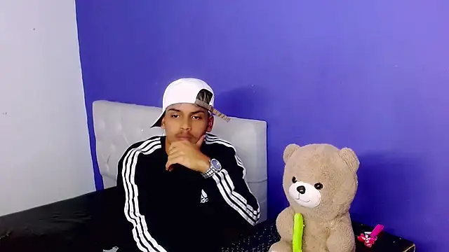 Angel_foxc13 webcam