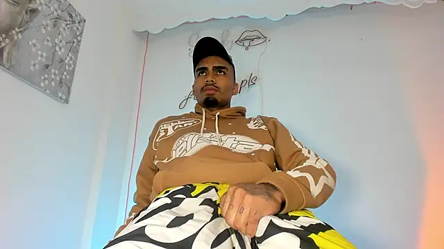Rpoolrboy webcam