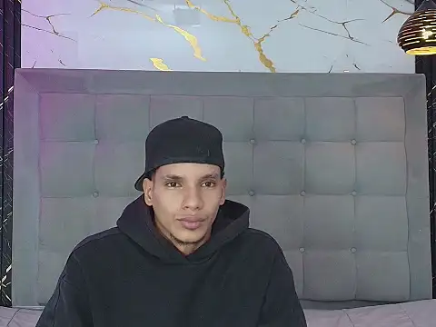 kai_storm77 webcam