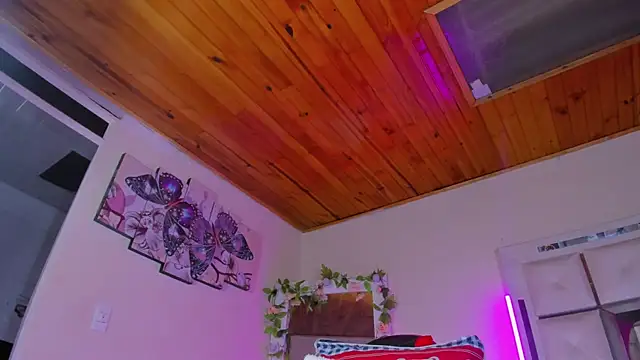 emili_clark webcam