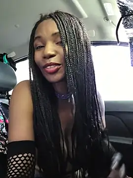 ShantelSexyYoungMilfie webcam