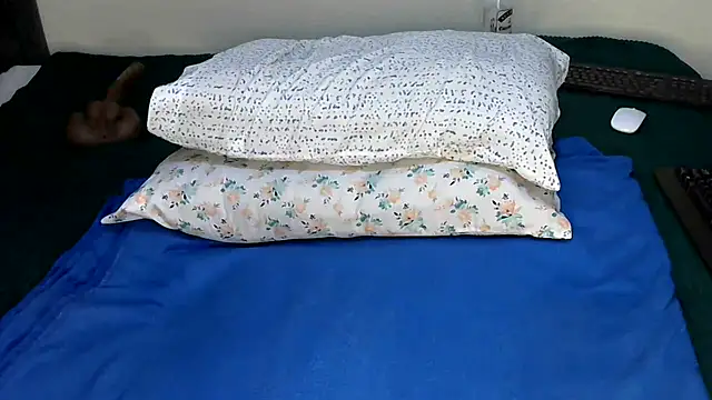 Judy-the-Booty webcam