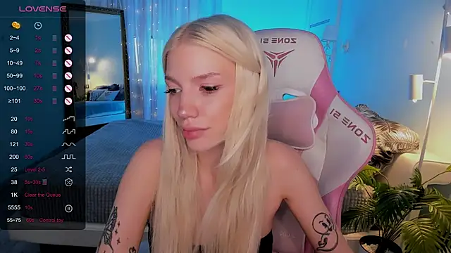 AnyaTaylor_ webcam