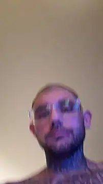 Ig0tme4lif3 webcam