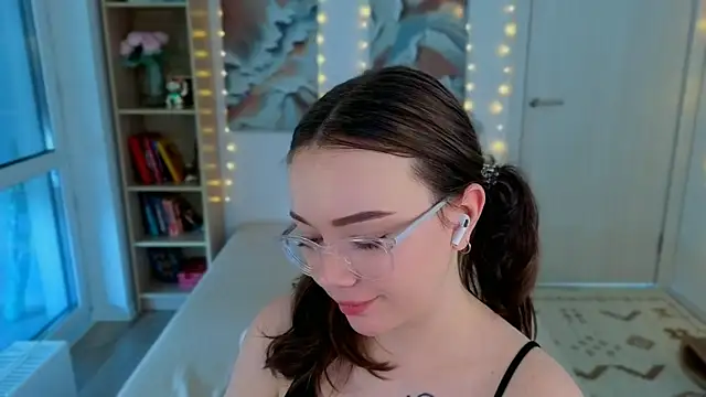 MilenaSaint webcam