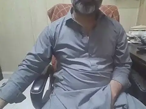 hairymaster95 webcam
