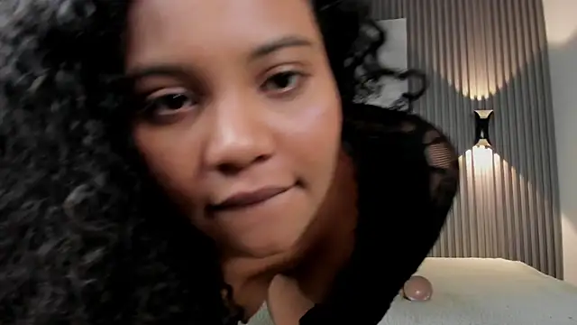 Zafiiraa webcam