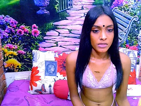 IndianPretty14u2Luv webcam