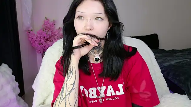 Lein_Bone live cam on StripChat