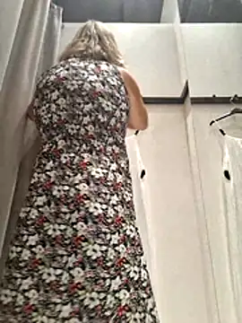 VenusAlpha live cam on StripChat