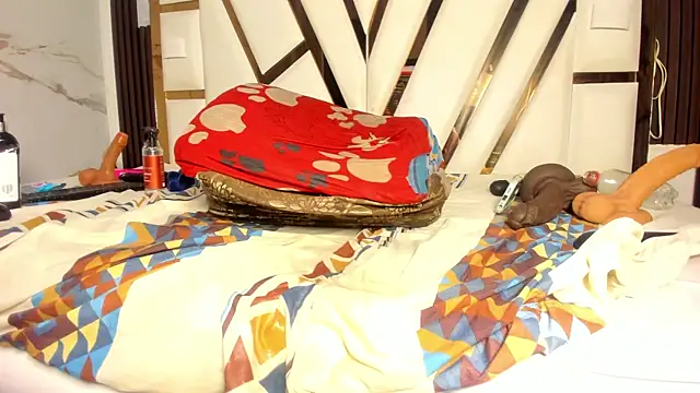ebony_valentina (F young) - Squirt all over