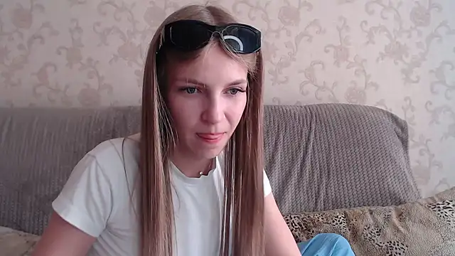 HitGyrl webcam