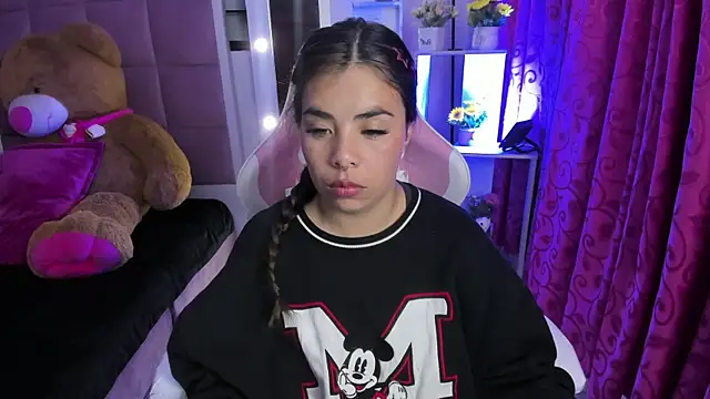liany_taylor webcam