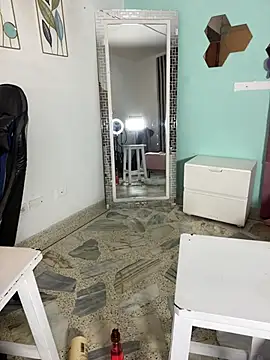 Julian_Blaze7 webcam