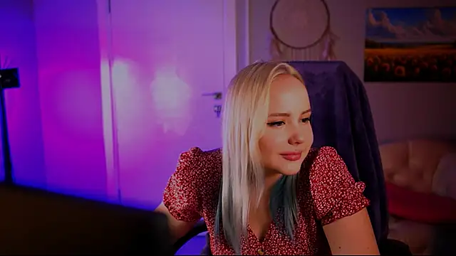 stellawatts webcam