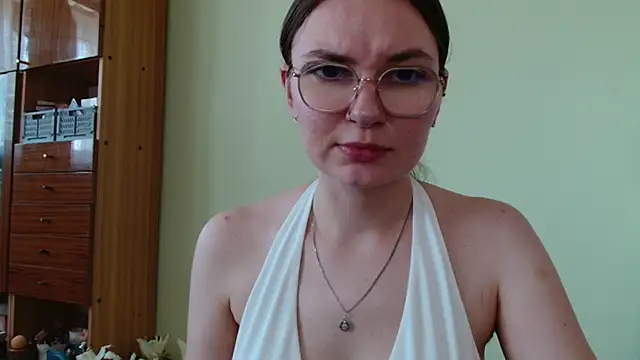 LooveELLYx webcam